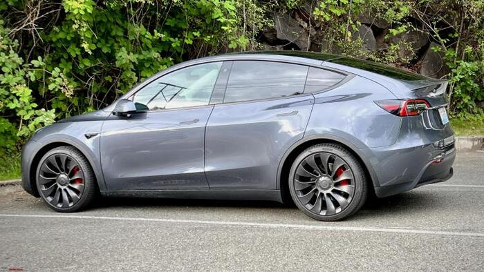 Tesla Model Y Performance имеет максимальную скорость 250 км в час/ Фото: team-bhp.com