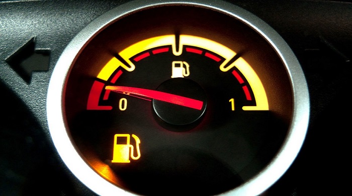 Нет топлива в автомобильном баке/ Фото: 1gai.ru
