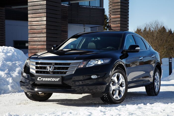 Honda Crosstour не слишком полюбился гражданам РФ Honda Crosstour не слишком полюбился гражданам РФ