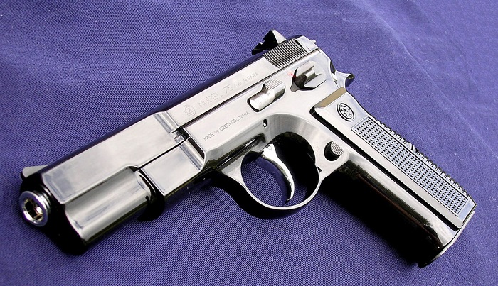 CZ 75 весит 1,12 кг/ Фото: wikipedia.org