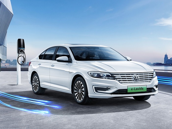 Volkswagen e-Lavida стоит порядка 2,4 млн рублей/ Фото: drom.ru