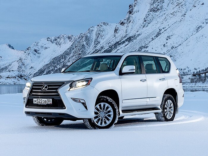 Дорожный просвет Lexus GX составляет около 215 мм/ Фото: motorpage.ru