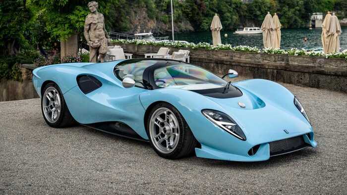 Монокок De Tomaso P72 выполнен из углеволокна/ Фото: motor1.com