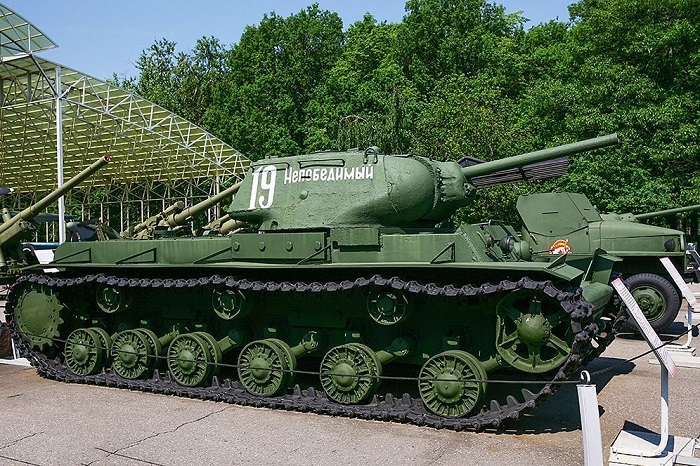 Тяжелый танк КВ-1С образца 1942 года/ Фото: victorymuseum.ru
