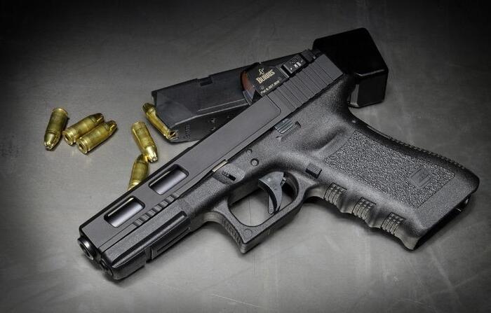 Рукоять пистолета является монолитной конструкцией/ Фото: proguns.ru