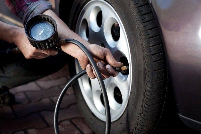 Накачивание шин азотом – не более, чем маркетинговый ход шиномонтажа/ Фото: tires1.ru