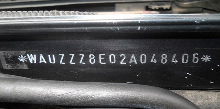 VIN-код автомобиля должен четко читаться/ Фото: driver-helper.ru