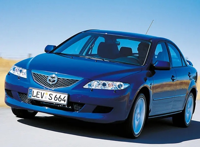 Mazda 6 отличается относительно быстрой амортизацией/ Фото: drom.ru