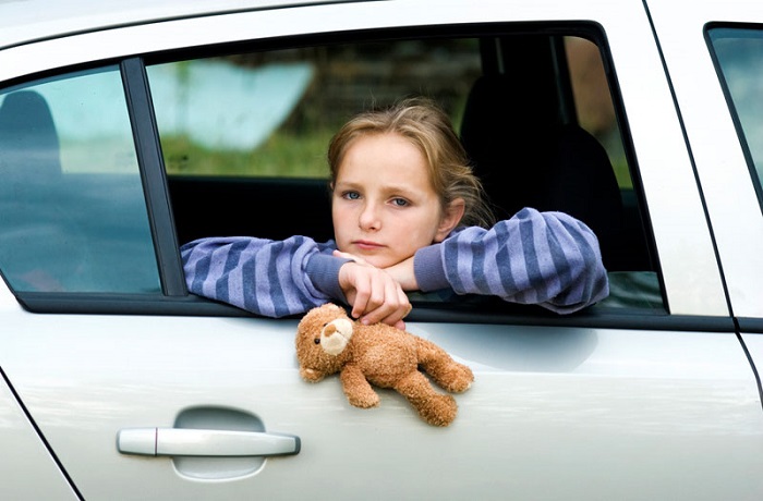 Ребенок школьного возраста в автомобиле/ Фото: severstolici.ru