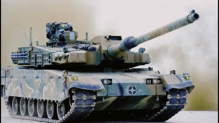 К2 снабжен 120-мм немецкой пушкой/ Фото: youtube.com К2 снабжен 120-мм немецкой пушкой/ Фото: youtube.com