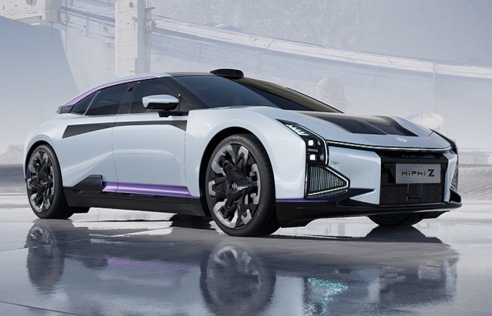 Какие автомобили 2022 года можно назвать наиболее технологичными?/ Фото: autoreview.ru