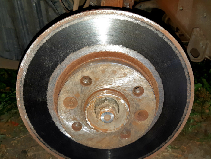 Буртик на тормозном диске