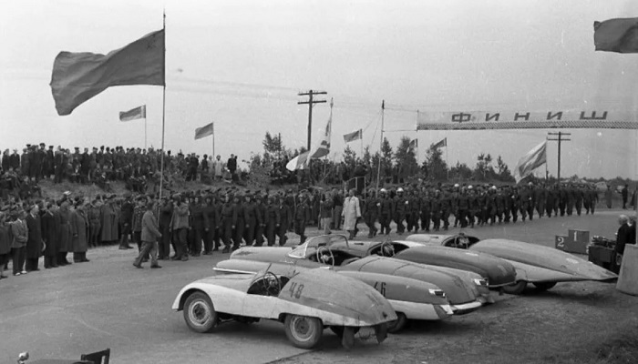 Советские гоночные машины/ Фото: carakoom.com