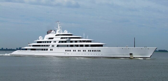  Azzam     60   / : yachtcharterfleet.com