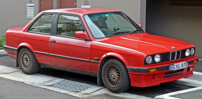 Экземпляр BMW 3 Series 325i 1990 года проехал около 1,67 млн км/ Фото: carspecs.us