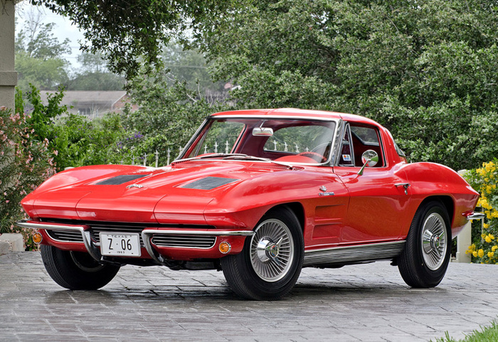 Экземпляры Chevrolet Corvette 1963 года находятся в частных коллекциях/ Фото: a777aa77.ru