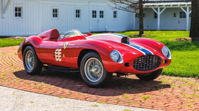 Было создано всего четыре экземпляра Ferrari 410 Sport Spider/ Фото: auto.ru