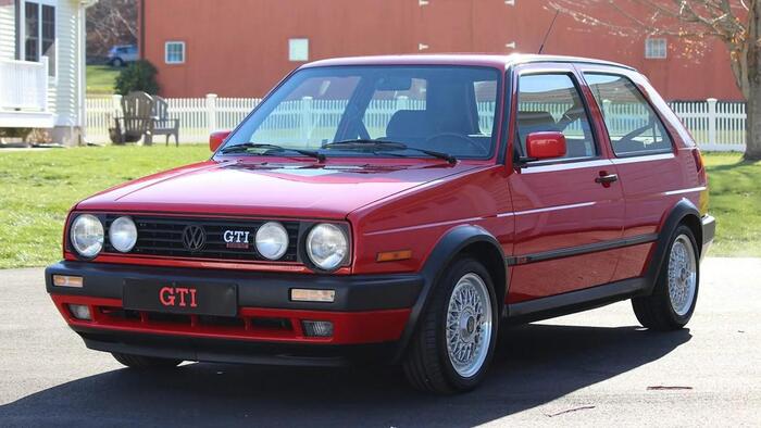 Volkswagen Golf GTI MK2 1987 года/ Фото: kolesa.ru