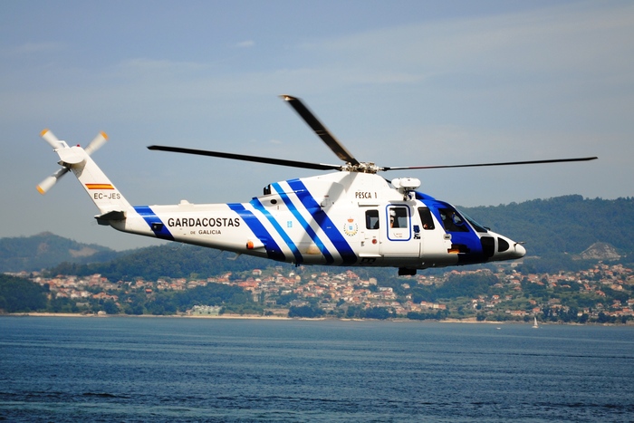 Sikorsky S-76 Spirit      13 / :  helicopter.su