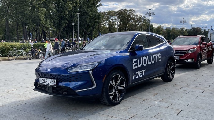 Электромобиль Evolute i-Jet создан на базе паркетника Seres SF5/ Фото: ixbt.com