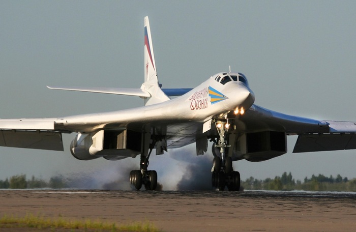 ТУ 160 является крупнейшим сверхзвуковым самолетом/ Фото: tupolev.ru