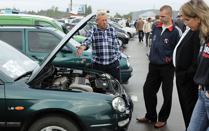 Поведение продавца машины может насторожить – в этом случае от покупки лучше отказаться/ Фото: drivenn.ru