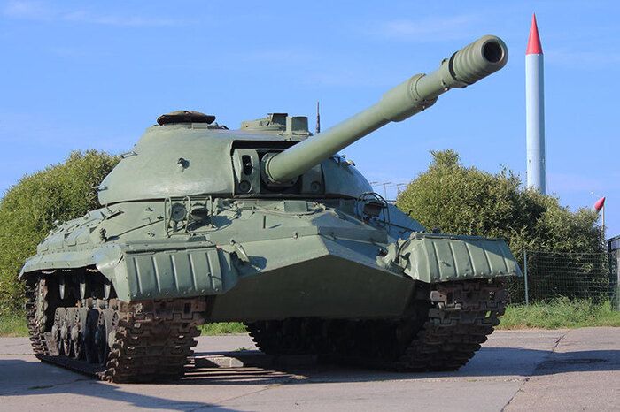 Танк Т-10М, который позже должен был быть заменен «Объектом 279»/ Фото: izi.travel