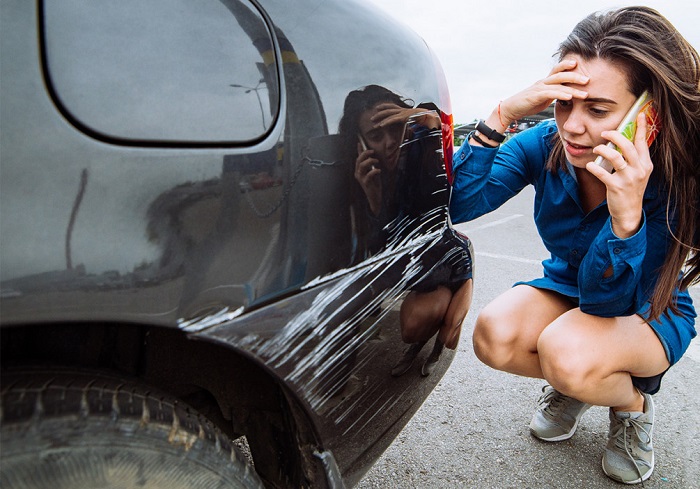 Повреждения на кузове автомобиля нужно зафиксировать/ Фото: autonews.ru