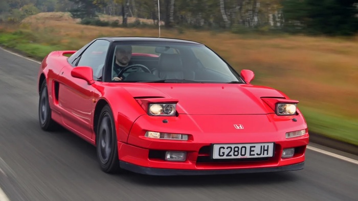 Honda NSX создавалась как альтернативна европейским суперкарам/ Фото: autoexpress.co.uk