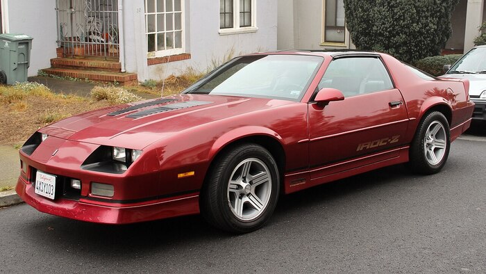 Chevrolet Camaro IROC-Z стала находкой для молодых американцев/ Фото: wikimedia.org