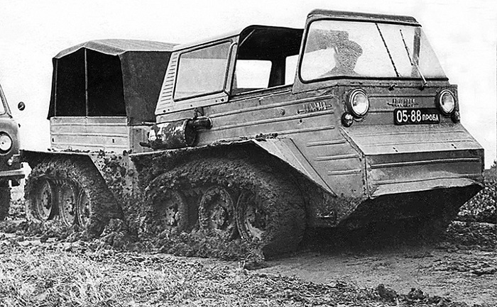 Мотор НАМИ-0106 помещался в кормовой части/ Фото: nashi-avto.ru