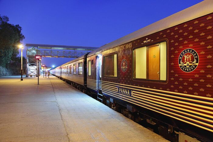 Maharajas Express на станции/ Фото: wikimedia.org