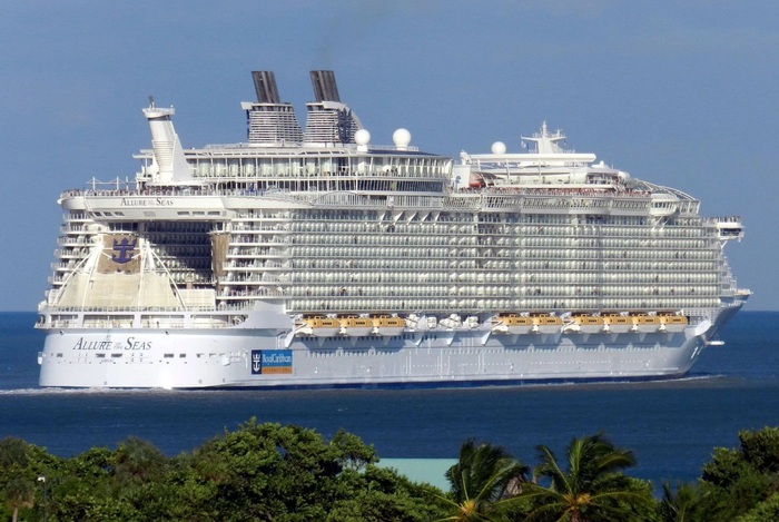 Allure Of The Seas совершает семидневные круизы по Западному Средиземноморью