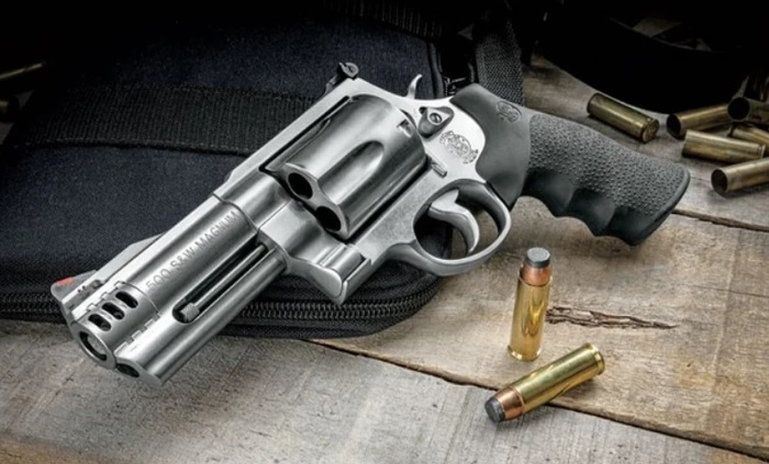 Smith & Wesson Model 500 выбирают те, кому важна максимальная кинетика Smith & Wesson Model 500 выбирают те, кому важна максимальная кинетика