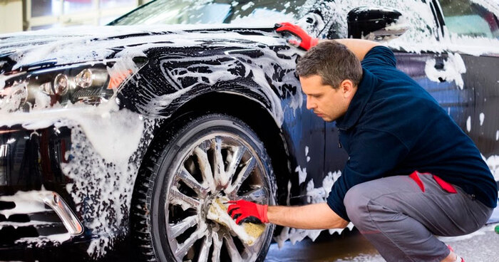 Начать мойку автомобиля лучше снаружи Начать мойку автомобиля лучше снаружи