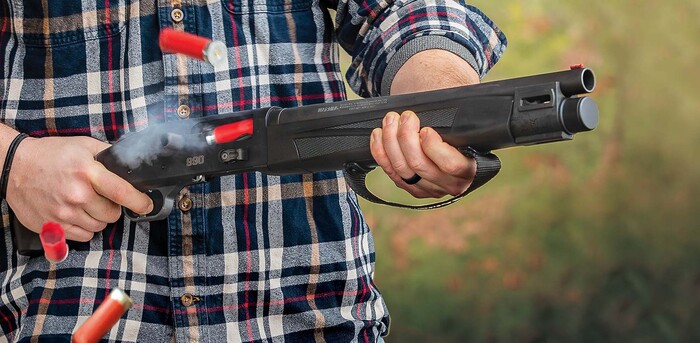 Mossberg 990 AfterShock прекрасно работает на короткой дистанции