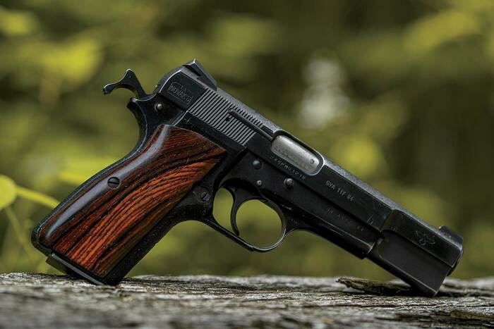 Browning Hi-Power был создан в 30-е годы прошлого века Browning Hi-Power был создан в 30-е годы прошлого века