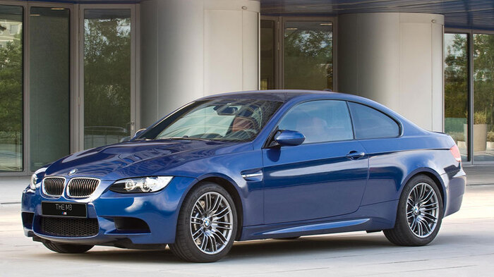 BMW 3-Series E90 имеет очень прочную подвеску
