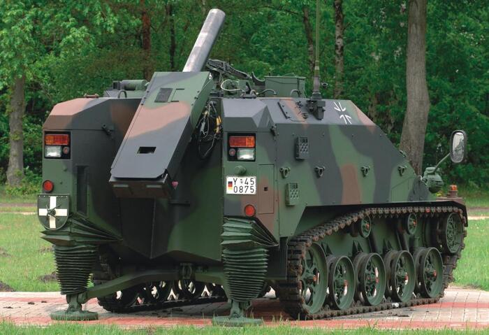 Новая танкетка сравнима по размерам с легковым автомобилем