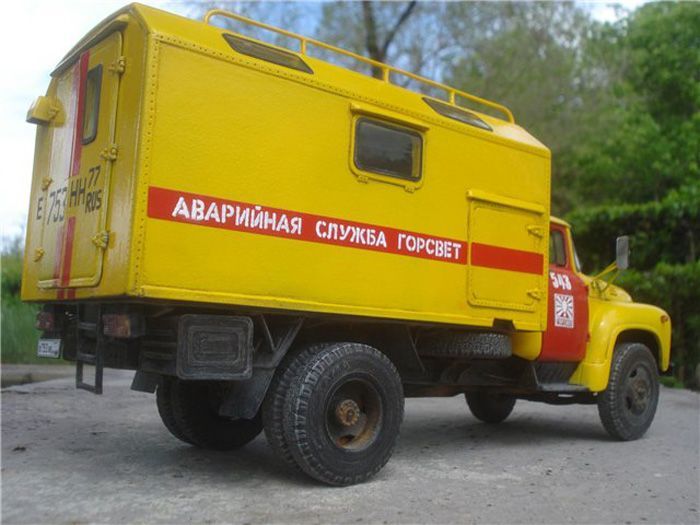 ЗИЛ-130 передвигался почти со сверхзвуковой скоростью ЗИЛ-130 передвигался почти со сверхзвуковой скоростью