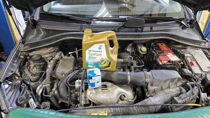 Масло должно быть совместимо с характеристиками мотора Масло должно быть совместимо с характеристиками мотора