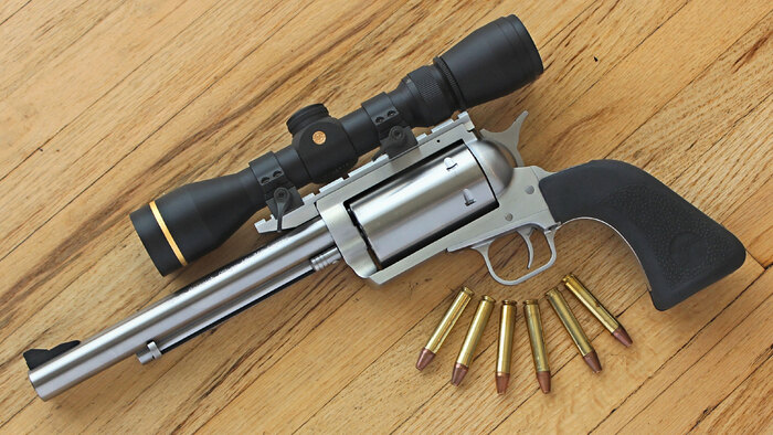 Magnum Research BFR используют там, где нужна высокая пробивная способность Magnum Research BFR используют там, где нужна высокая пробивная способность