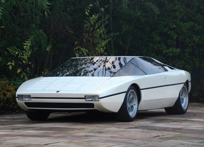 Lamborghini Bravo снабжен 3-литровым мотором V8 Lamborghini Bravo снабжен 3-литровым мотором V8