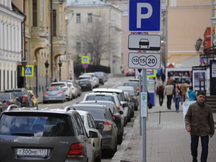 Прохожие могут подсказать, где искать водителя