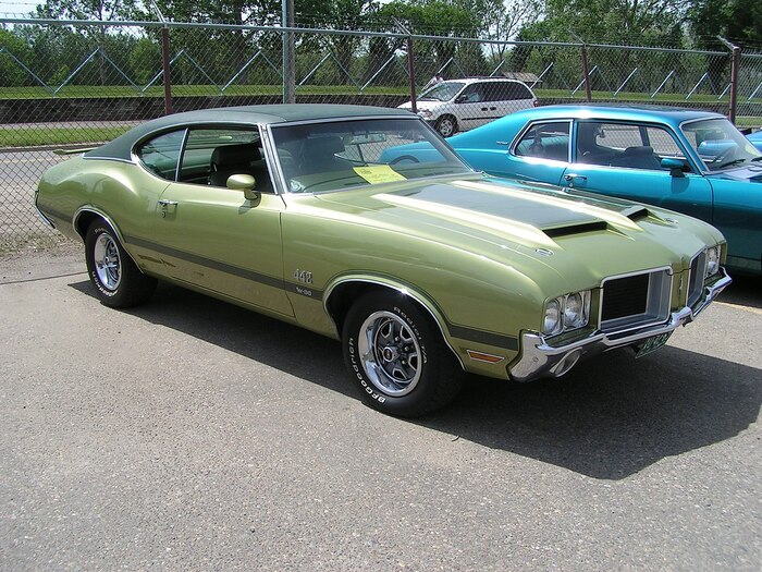 Oldsmobile 442 стал сильным конкурентом для других маслкаров Oldsmobile 442 стал сильным конкурентом для других маслкаров