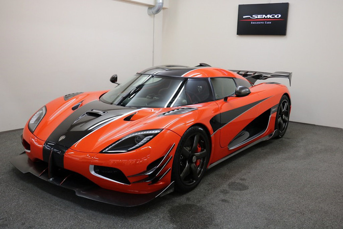 Мощность мотора Koenigsegg Agera Final составляет 1360 л. с. Мощность мотора Koenigsegg Agera Final составляет 1360 л. с.