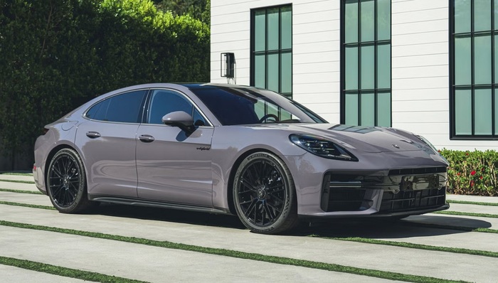Porsche Panamera Turbo S E-Hybrid, удобный и практичный Porsche Panamera Turbo S E-Hybrid, удобный и практичный