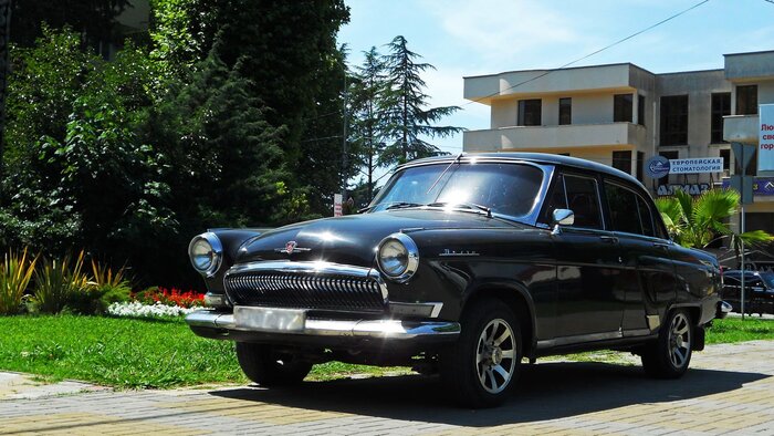 ГАЗ-21 принадлежал режиссеру фильма Тимуру Бекмамбетову ГАЗ-21 принадлежал режиссеру фильма Тимуру Бекмамбетову