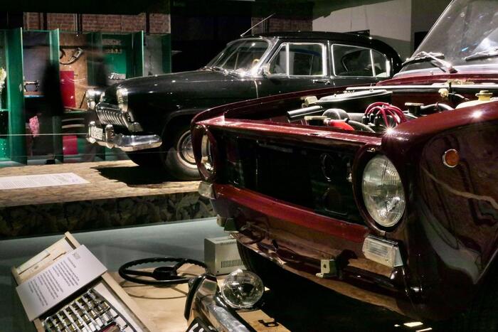 Ремонт советских автомобилей. Фото: mr-7.ru