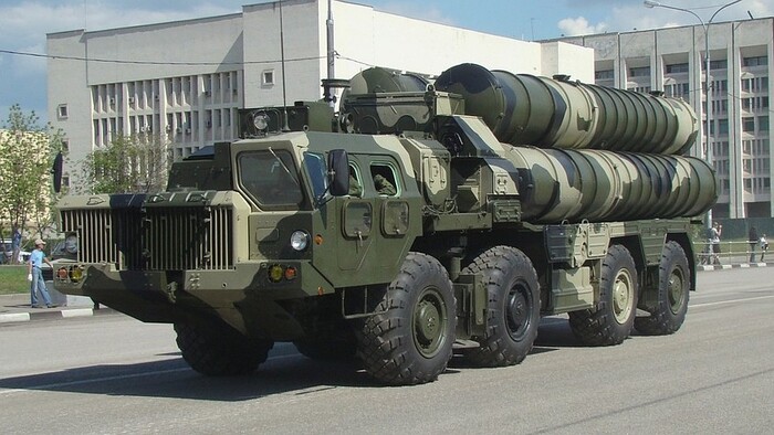 МАЗ-543 создавался как база для ракетных систем